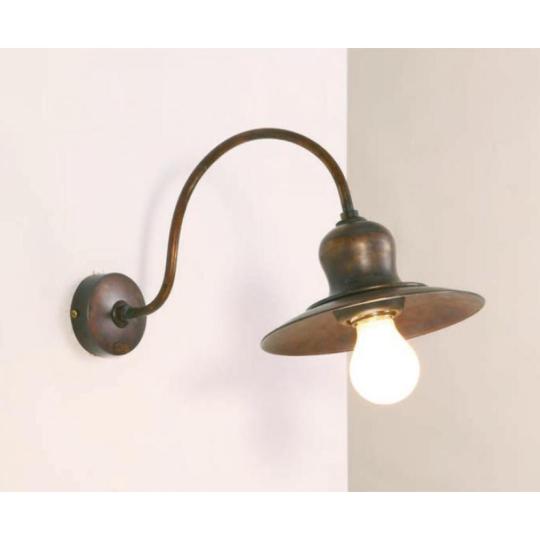 cisty jednoziarovy nozovy lampas mosadz s patinou kupelna zrkadlo nad umyvadlom starobyly anticky taliansky modlitba toskansky osvetlenie lampas mediteransky lameridiana nabytok obklady.jpg